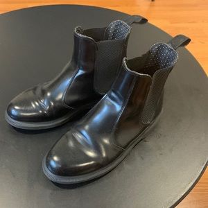 Dr.Martens flora chelsea boots
